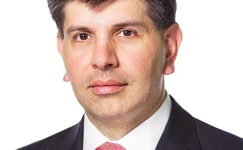 Harry Moumdjian, BNY Mellon