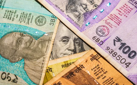 US dollar and Indian rupee notes