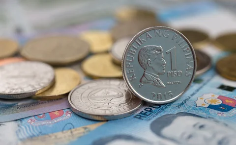  philippines peso notes coins - Getty - web.jpg 