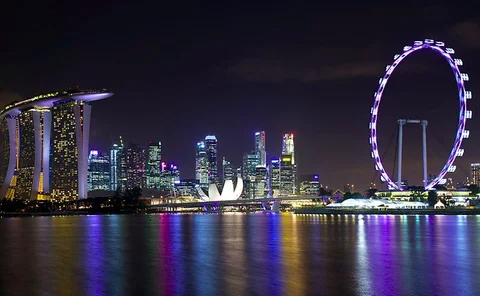 singapore-skyline-viewed-from-gardens-by-the-bay-east-20120426
