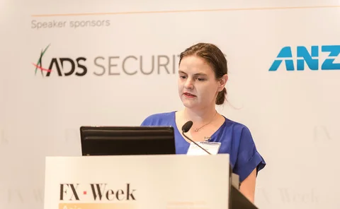 fx-week-singapore-2015-1-eva-szalay