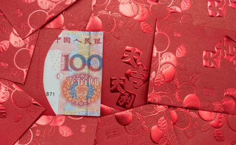 renminbi_red-pocket_Getty.jpg 