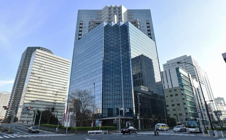 Mizuho corporate global office Tokyo - A.yatamoto-wikicommons.jpg