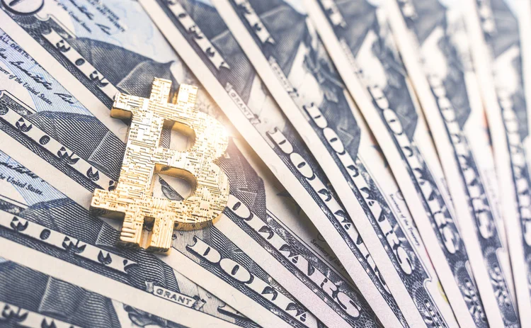 bitcoin-and-US-dollars