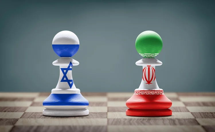Israel and Iran chess pieces in confrontation