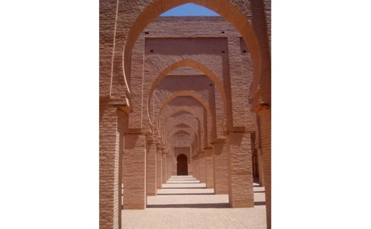 morocco-tin-mal-mosque-arches-diminishing-perspective morocco-tin-mal-mosque-arches-diminishing-perspective