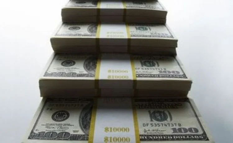 money-steps-dollar money-steps-dollar