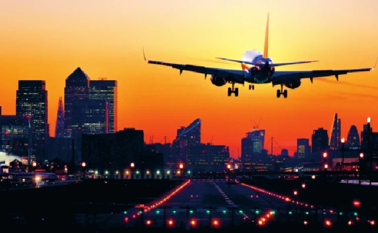 Plane landing in London