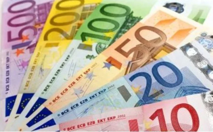 Euro banknotes