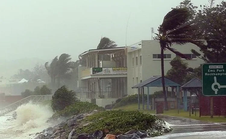 cyclone-marcia-2