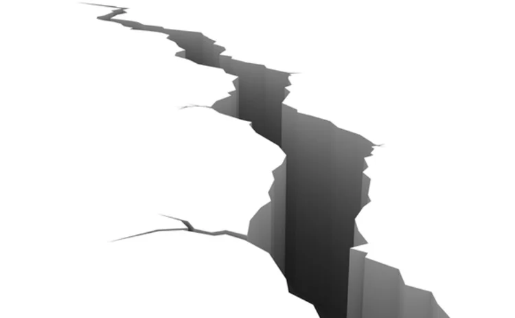 Seismic shift in oil benchmark correlations Seismic shift in oil benchmark correlations