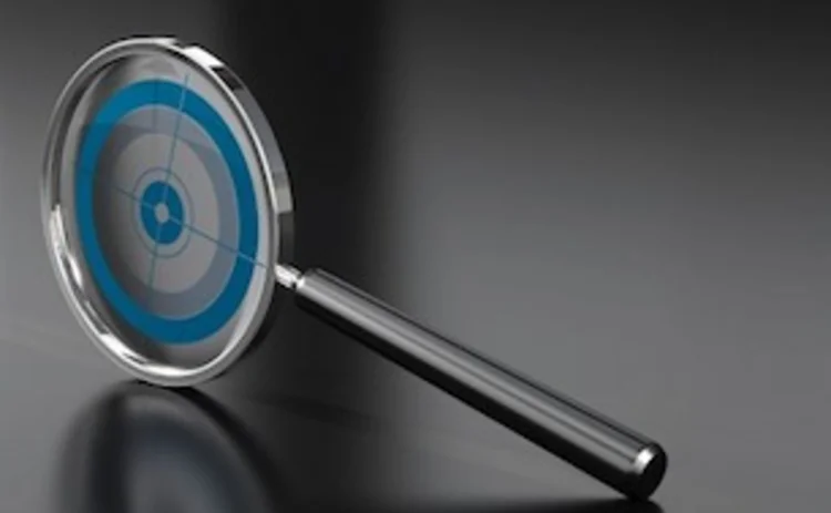 retargeting-magnifying-glass retargeting-magnifying-glass