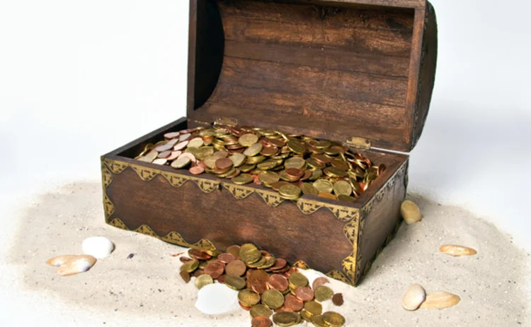 treasure-chest-with-gold-coins