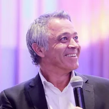 Richard de Roos, Standard Bank
