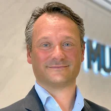 Stephane Alex, MUFG